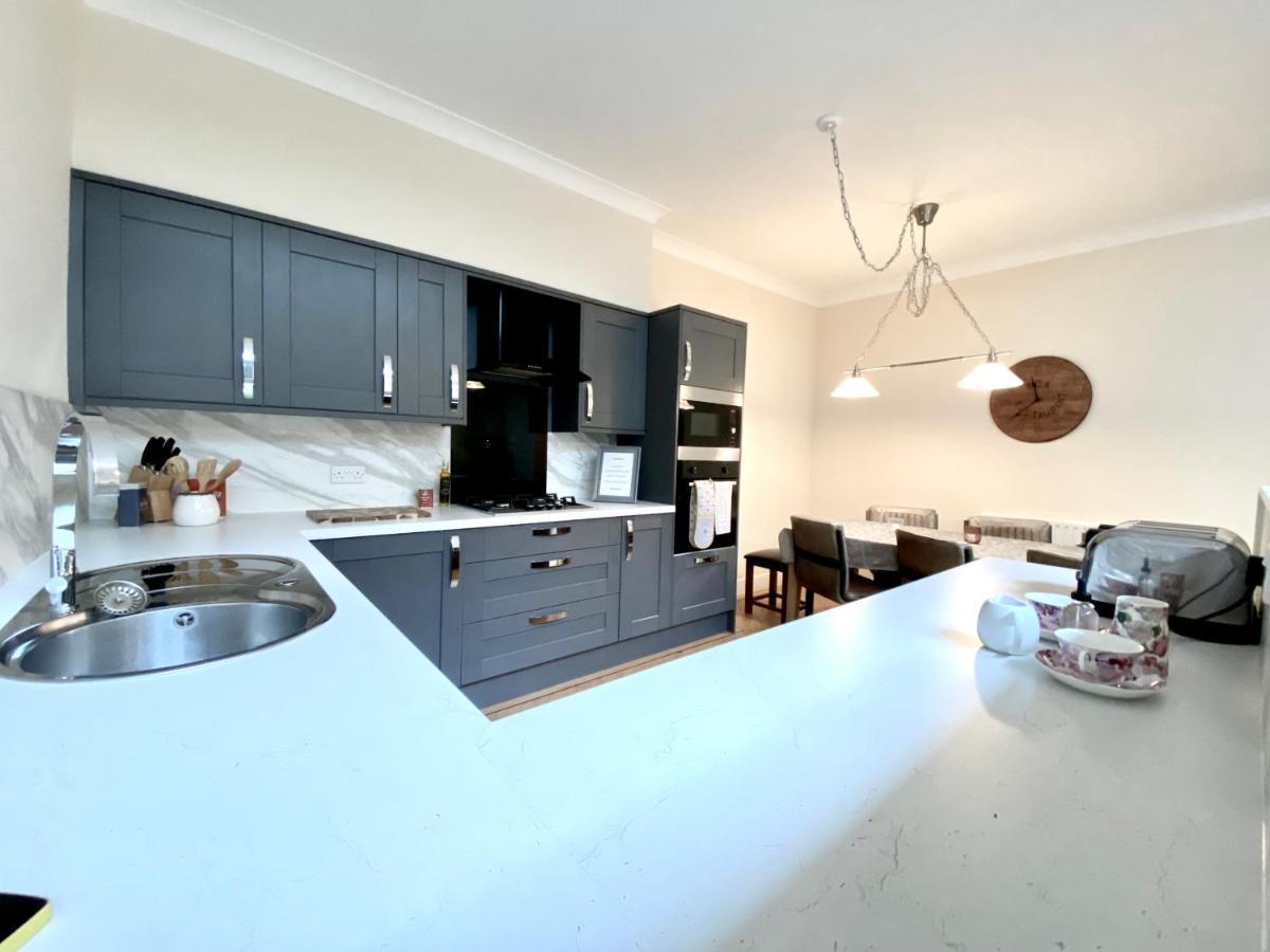 Serviced Accommodation Moray Lesmurdie House, Elgin - Free Parking, Free Wifi Esterno foto