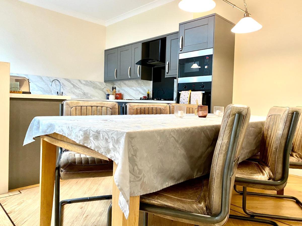 Serviced Accommodation Moray Lesmurdie House, Elgin - Free Parking, Free Wifi Esterno foto